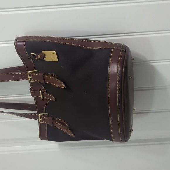 Dooney & Bourke Bucket Handbag - Picture 4 of 11